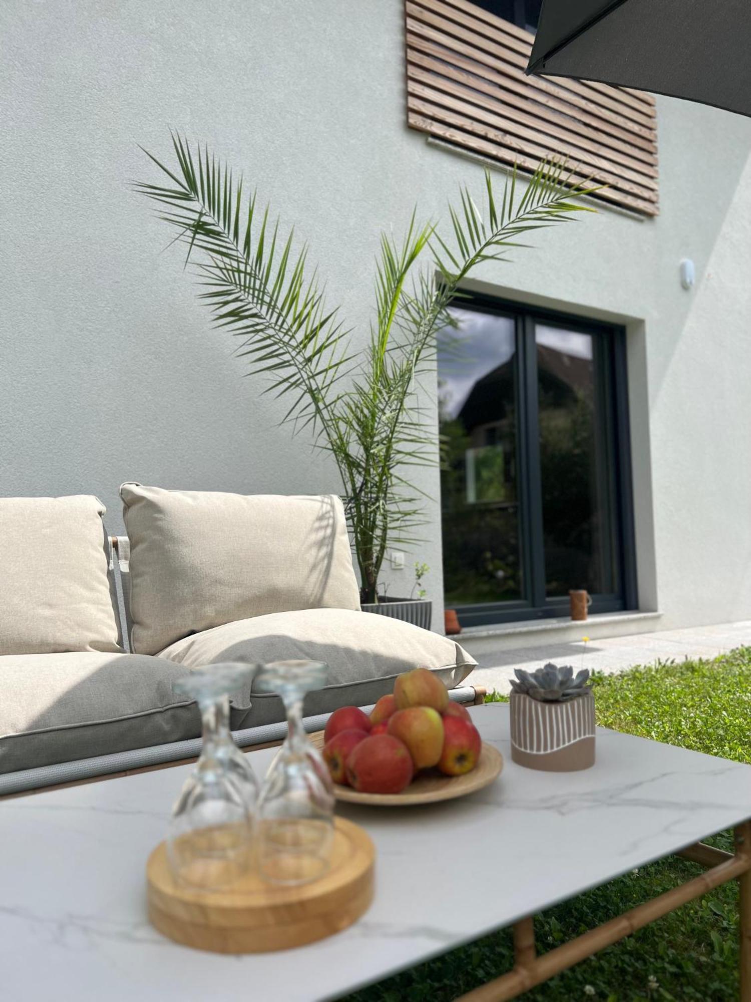 Aura Apartments Zirovnica Εξωτερικό φωτογραφία